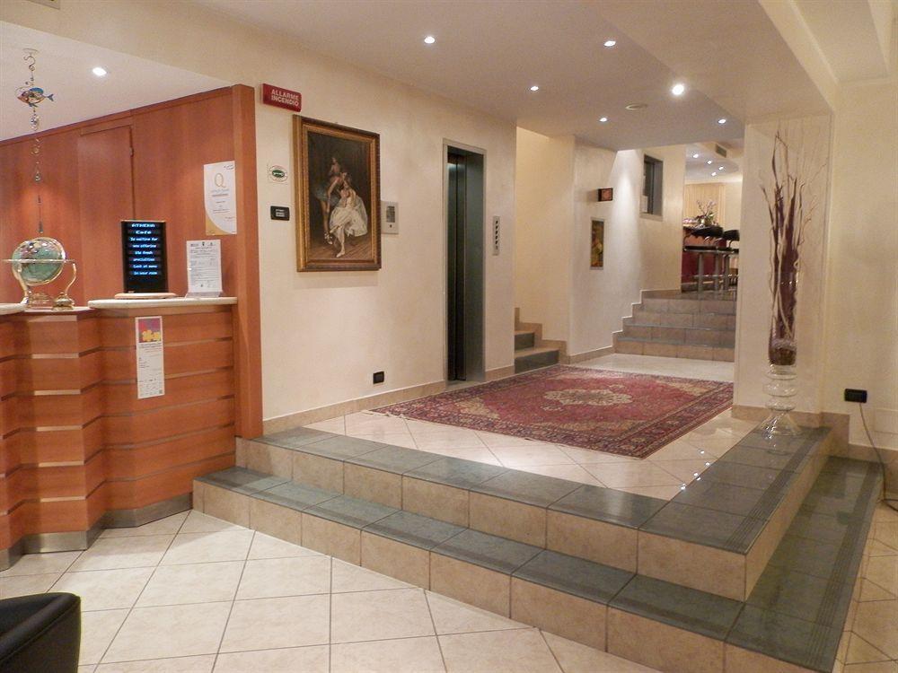 Augustus Hotel Biella Exterior photo