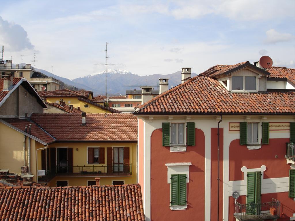 Augustus Hotel Biella Exterior photo