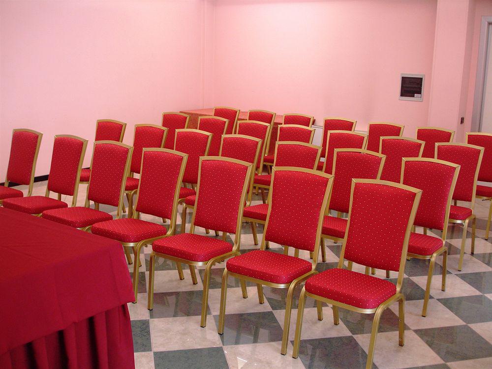 Augustus Hotel Biella Exterior photo